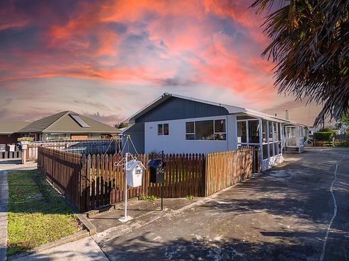 24A Willow Avenue, Stoke