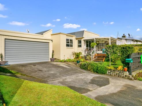 8 Campbell Street, Leamington