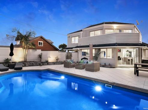 1/38 Gulf View Road, Murrays Bay
