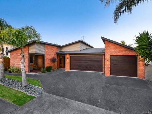 34 Heathfield Avenue, Huntington