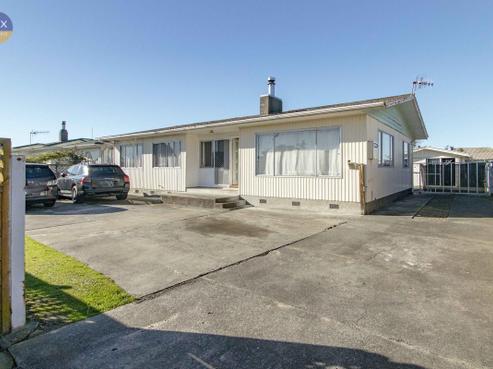 55 Alexander Avenue, Onekawa
