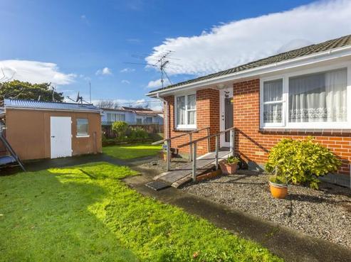 4/13 Sutherland Avenue, Silverstream