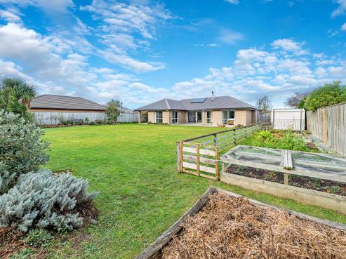 6 Country Lane, Leeston