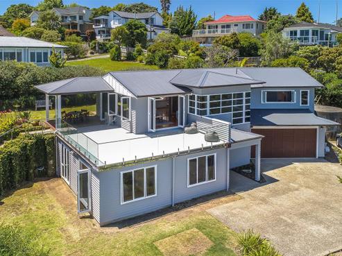 1114 Whangaparaoa Road, Tindalls Beach