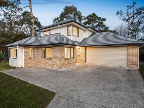 16 Elder Place, Massey