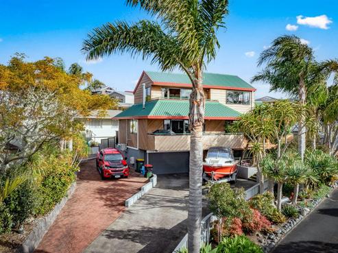 7 Fairway Avenue, Red Beach