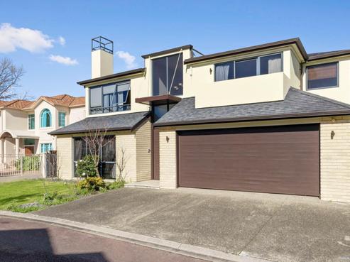 5 Villa Court, Eastern Beach