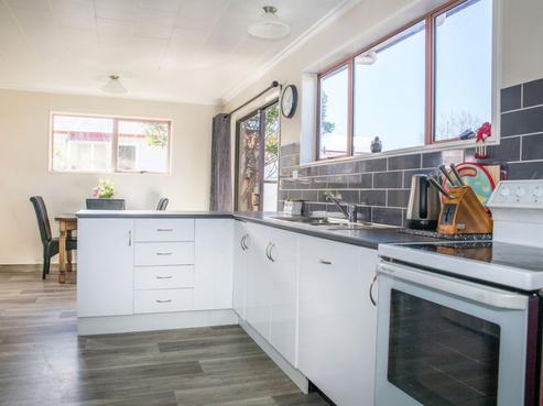 14 Ries Street, Dannevirke