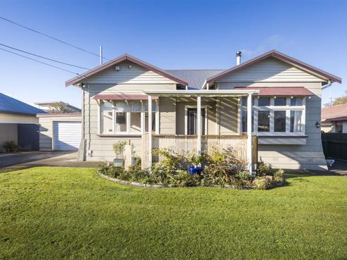 17 Carthew Street, Feilding