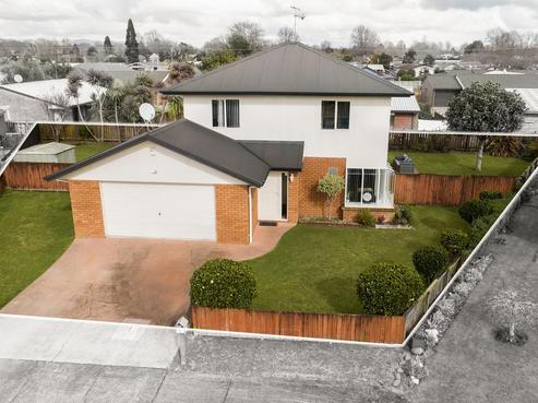 8 Alley Place, Leamington
