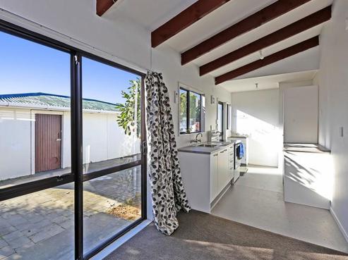 17A Fleming Crescent, Maraenui
