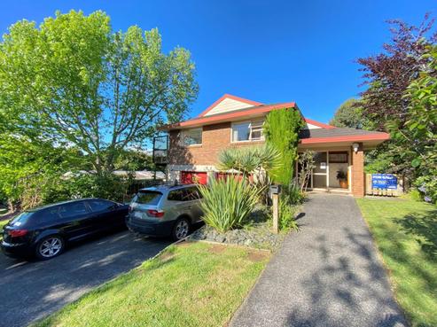 10 Cromwell Place, Pukekohe