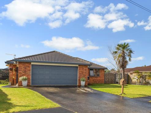 16 Morewa Place, Takanini