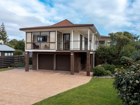 36 Eruini Street, Waikanae Beach
