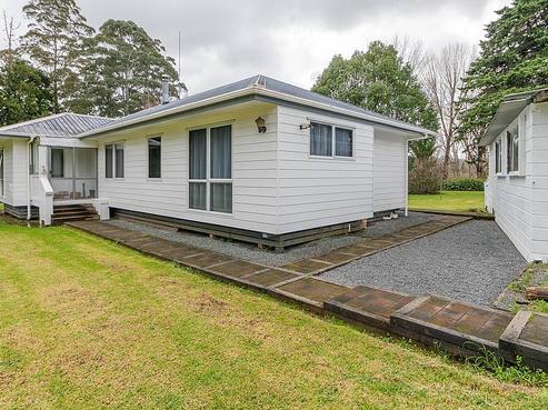 1386 Oruru Road, Peria