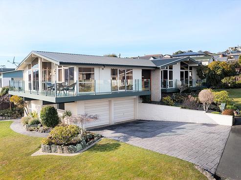 64 Scobie Road, Waverley