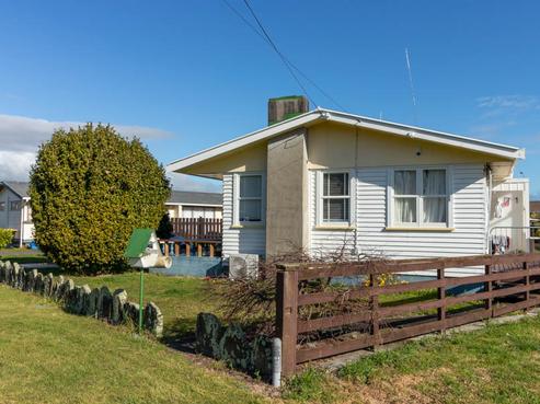 8 Poland Street, Paeroa