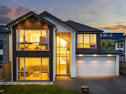 111 Colonial Drive, Silverdale