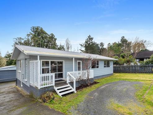 24 Manor Place, Bader