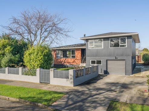 22 Lockhart Avenue, Milson