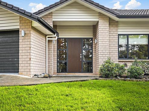 24 Bradnor Meadows Drive, Swanson
