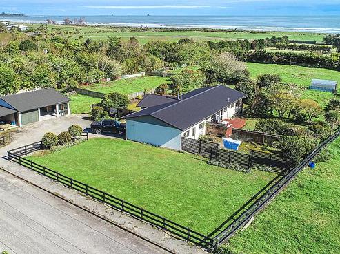 430 Cape Foulwind Road, Carters Beach
