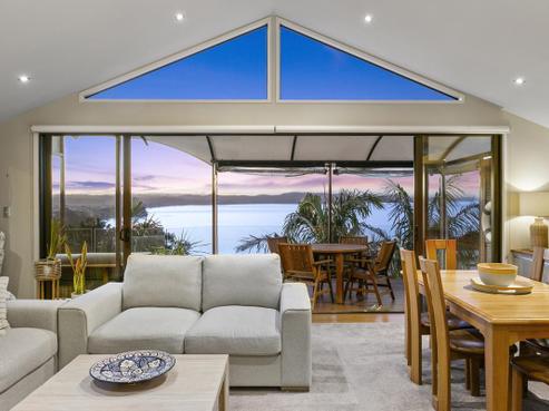 64 Vipond Road, Stanmore Bay