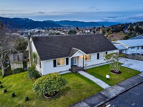 1 Ecclesfield Grove, Silverstream