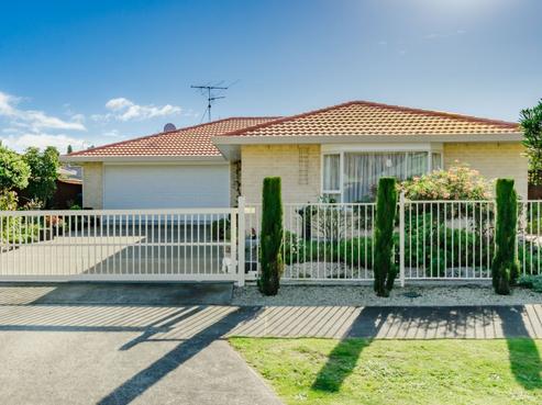 63 Weggery Drive, Waikanae Beach