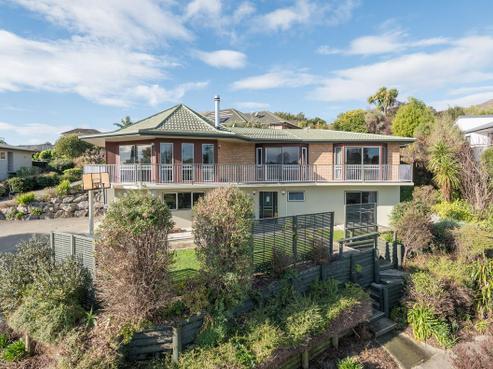 8 Centenary Place, Richmond