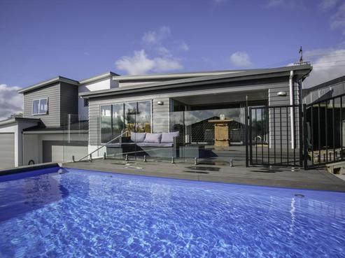 14 Chesterton Drive, Leamington