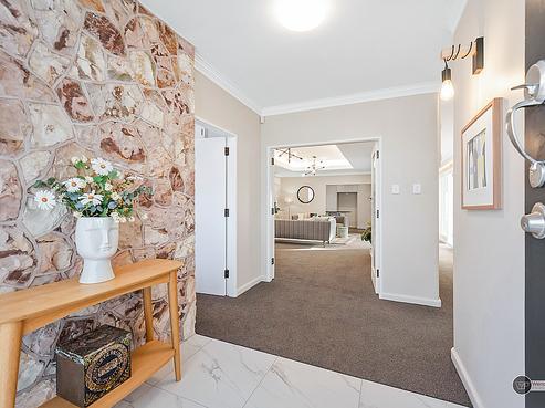 2 Harley Grove, Boulcott
