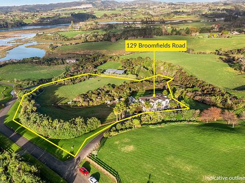 129 Broomfields Road, Whitford