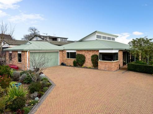 6 Hubert Place, Chartwell