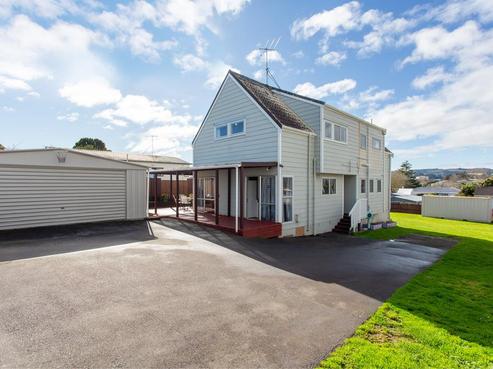 14 Leatham Crescent, Opaheke