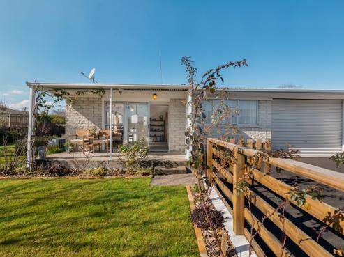 73A Thompson Street, Leamington