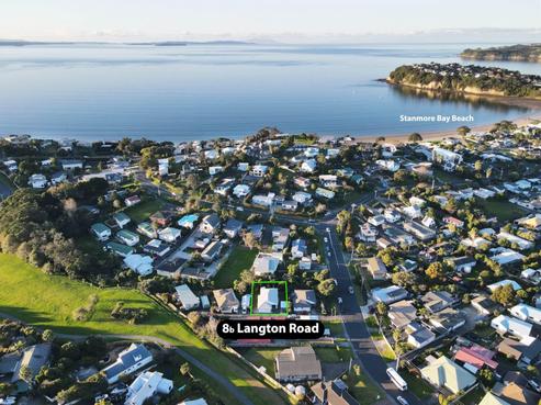 8B Langton Road, Stanmore Bay