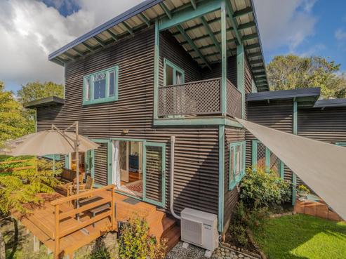 1025 Beach Road, Torbay