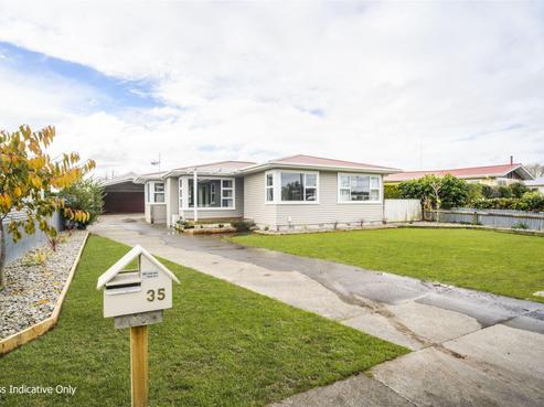35 Abraham Crescent, Milson