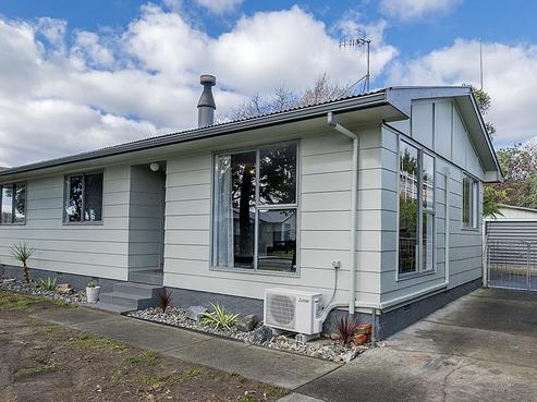10 Makarini Street, Paraparaumu