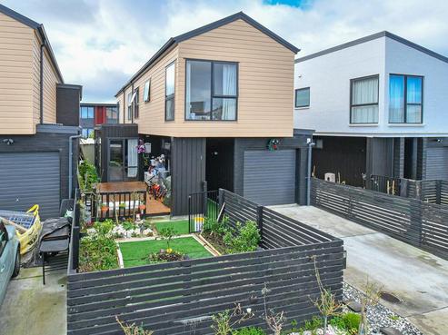 7 Te Aparangi Road, Papakura