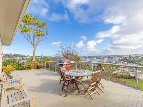 4 Shakespeare Road, Bastia Hill