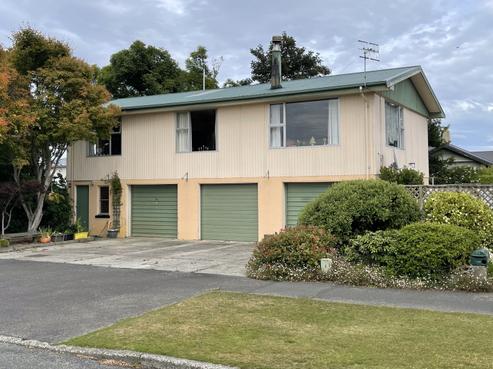 24 Grey Street, Gladstone