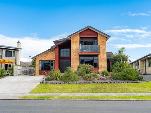 22 Key West Drive, One Tree Point