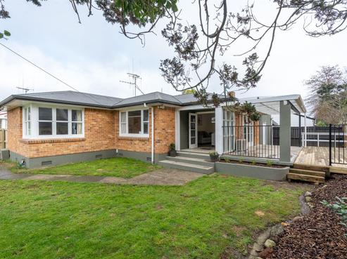 83 Cameron Road, Hamilton East
