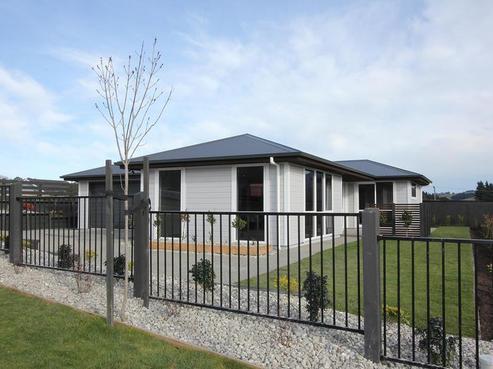 8 Trudi Place, Green Island