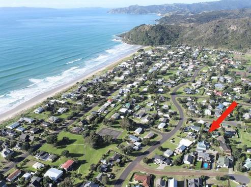 160 Waimaire Avenue, Matarangi