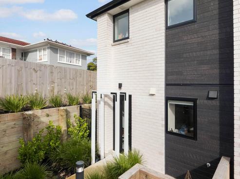 9/45 Vera Road, Te Atatu South