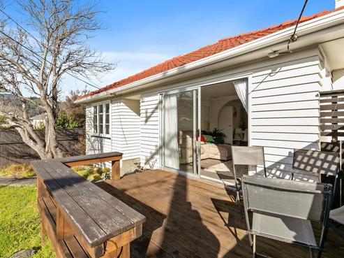 60 Main Road, Wainuiomata
