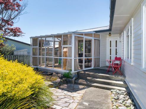 11 Sutton Street, Richmond